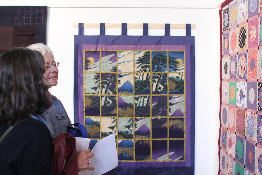 Quilt art exhibition attracts community