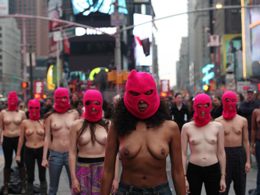  Braless Feminist Empowerment Free The Nip Go Braless