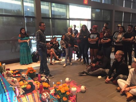 Dia de los Muertos celebration honors culture