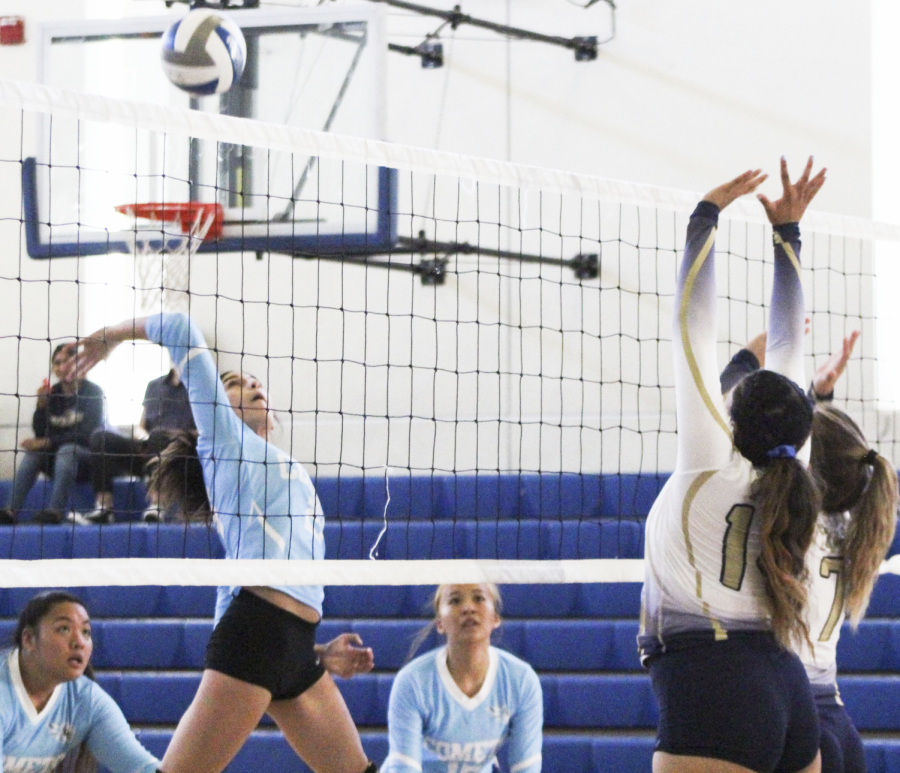 Right+side+hitter+Nadia+Thomas+%28left%29+spikes+the+ball+over+the+net+in+the+Comets%E2%80%99+first+game+of+the+season+against+Yuba+College+in+the+Pinole+Middle+School+Gymnasium+on+Sept.+18
