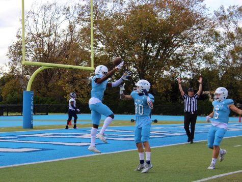 Football team gets back on track with statement win