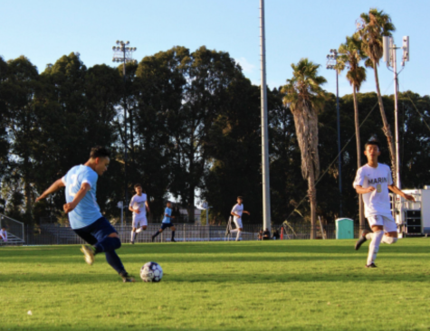 Midfielder Javier Villa tries to create some offense for the Comets against the Marin College Mariners in San Pablo, Calif., at Contra Costa College, on Friday, Oct. 8, 2021. (Photo/Joseph Porrello)
