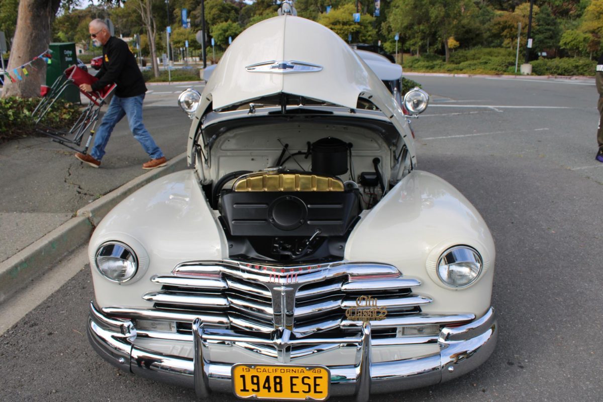  White chevy fleetmaster 