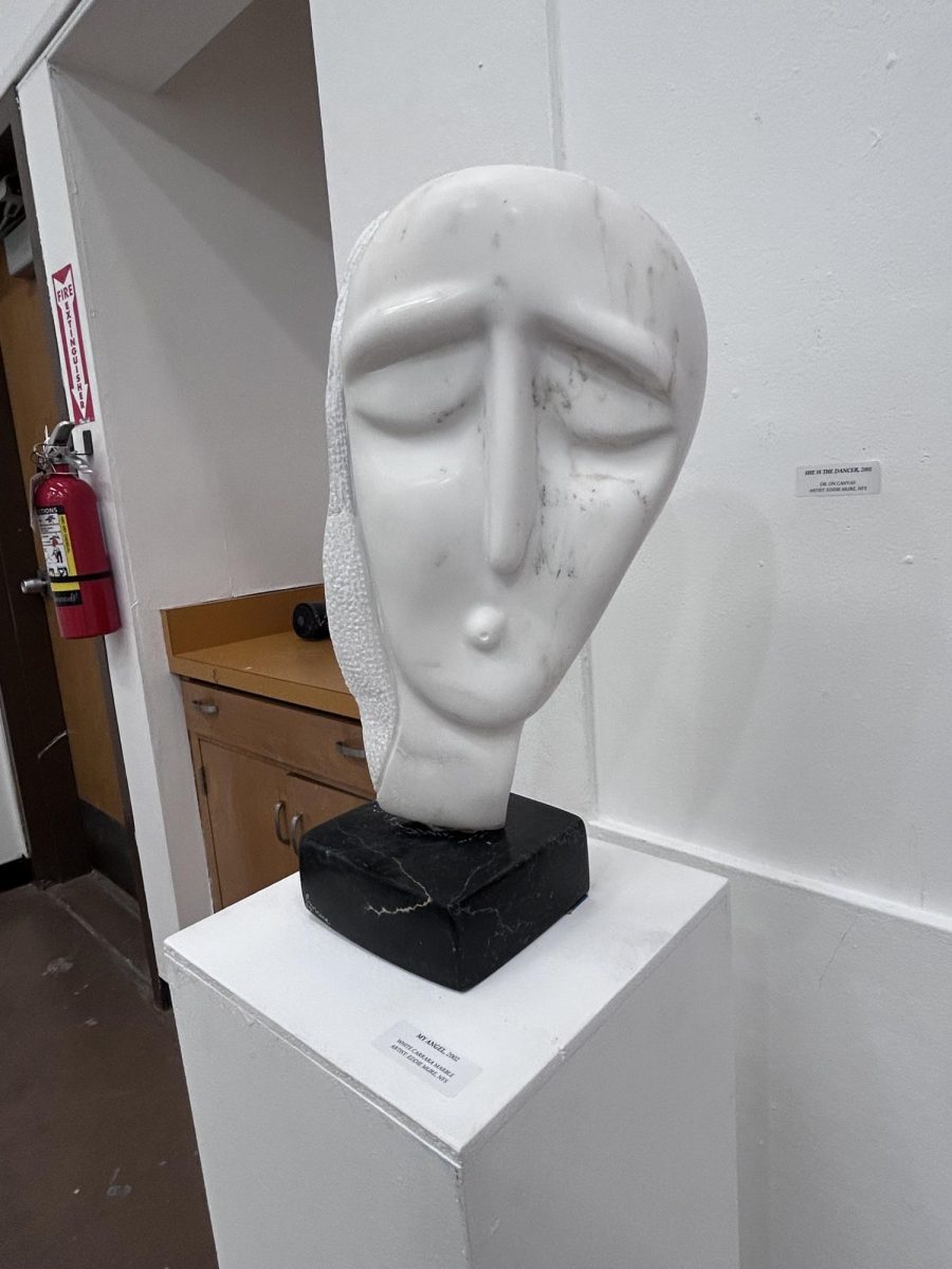 MY ANGEL, 2002 
WHITE CARRARA MARBLE 
ARTIST: EDDIE MURE, NFS 